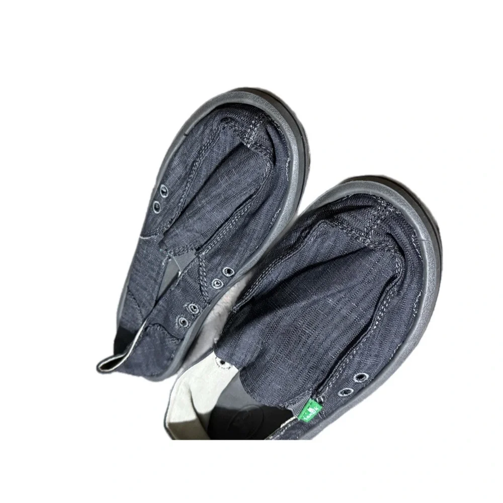 Sanuk slip sidewalk